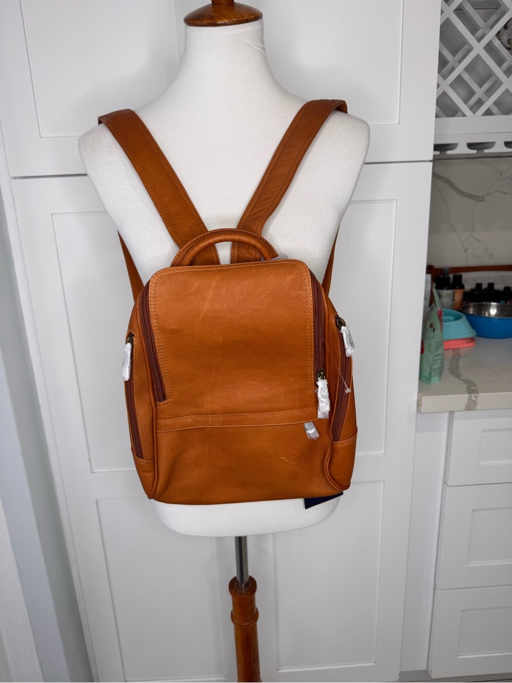 ROYCE New York 100% Leather Backpack Bag $500 Retail Compact Backpack Tan NWT
